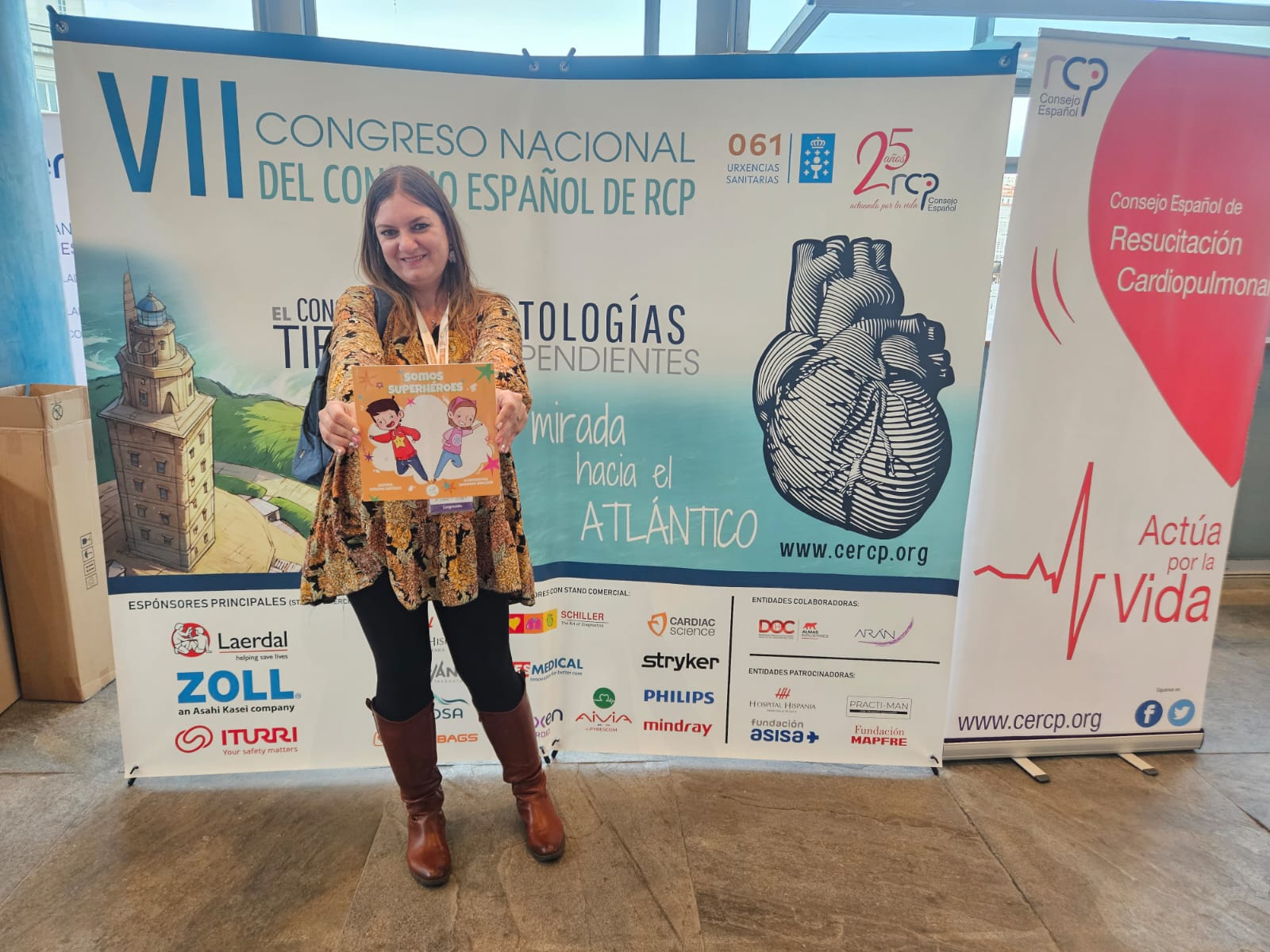 Portada del libro infantil 'Somos superhéroes', que enseña primeros auxilios y valores como la empatía y la valentía, avalado por el Consejo Español de RCP.