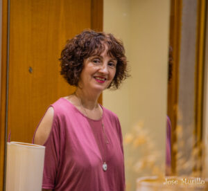 foto de Rosa Soriano, autor de la novela infantil "Rosemary y el mundo de la fantasía"